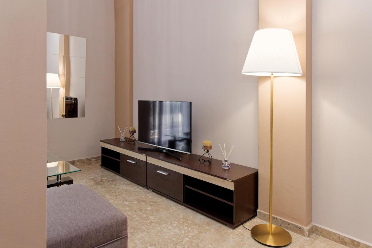 Serenity Apartment Kalamata Exterior photo