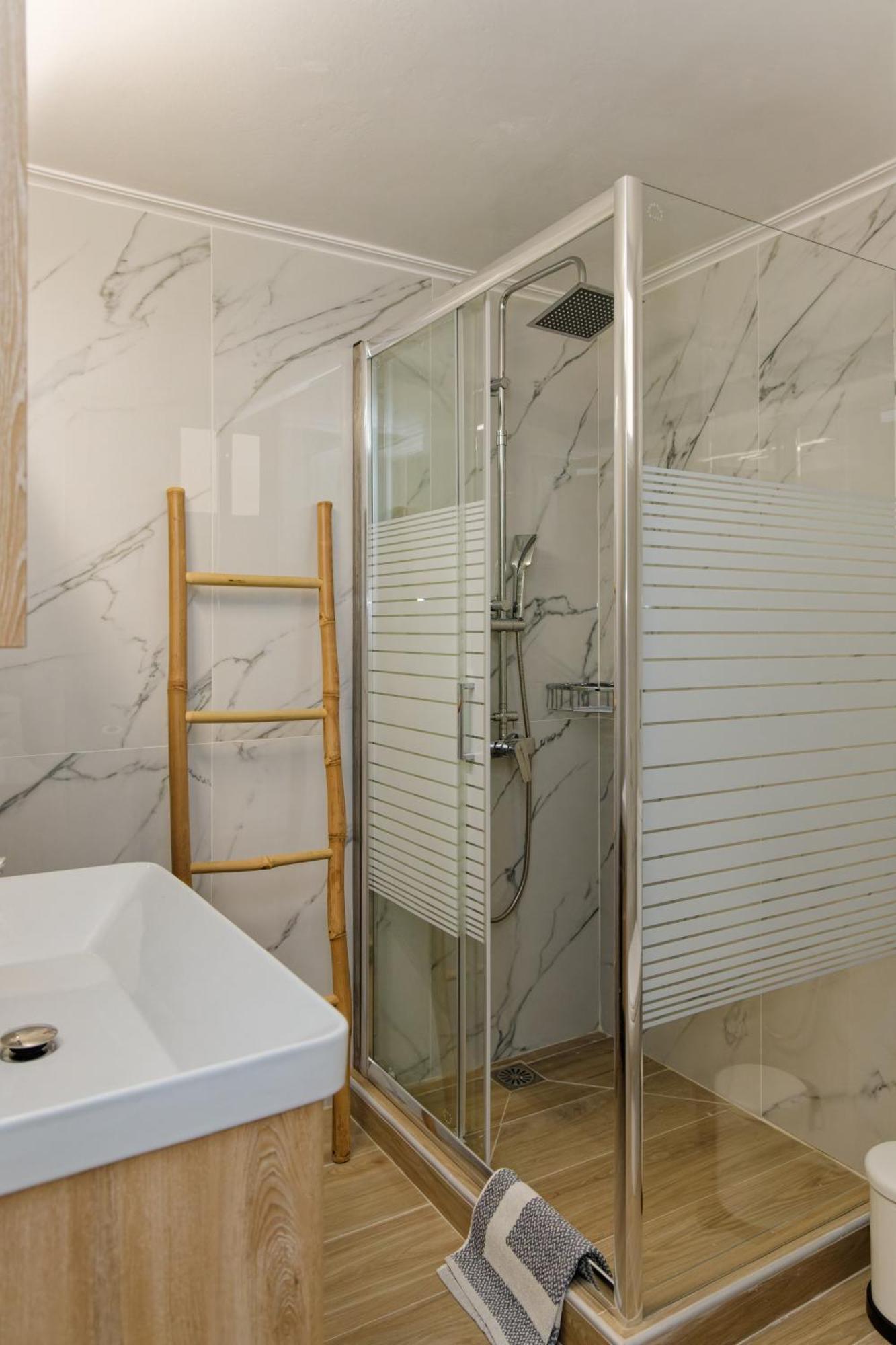 Serenity Apartment Kalamata Exterior photo